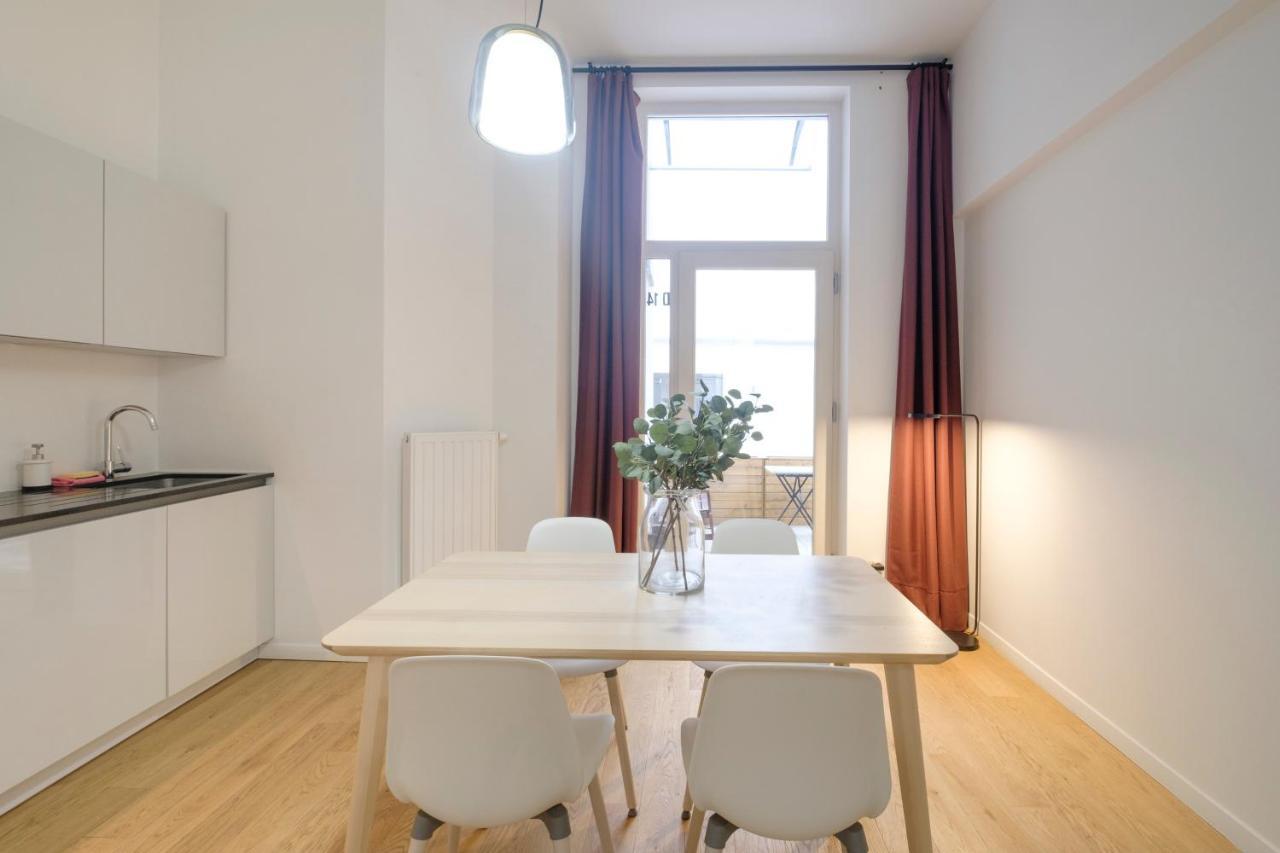 Ilot Sacre Apartments Brussels Exterior photo